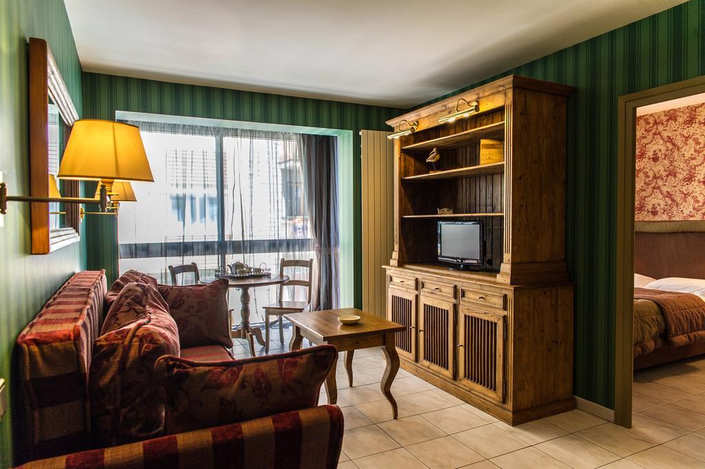 Le Clos De Marie Font-Romeu-Odeillo-Via Bilik gambar